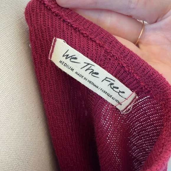 “We The Free” Knit Tank Top size M - Picture 2 of 4